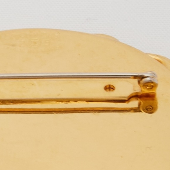 CHANEL CC MIRROR GOLD TONE BROOCH (2005) - Picture 5 of 8